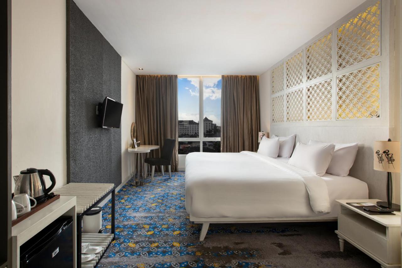 Jambuluwuk Malioboro Hotel Джокьякарта Экстерьер фото Deluxe Room